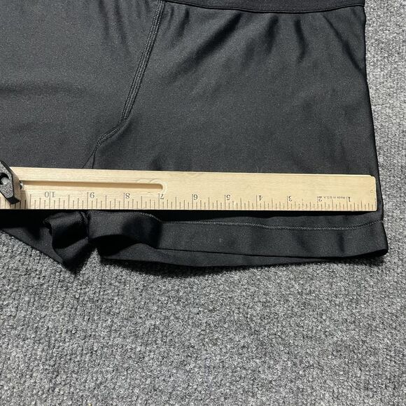 Under Armour Shorts Womens Medium Black HeatGear Compression Athletic Workout - Picture 5 of 8